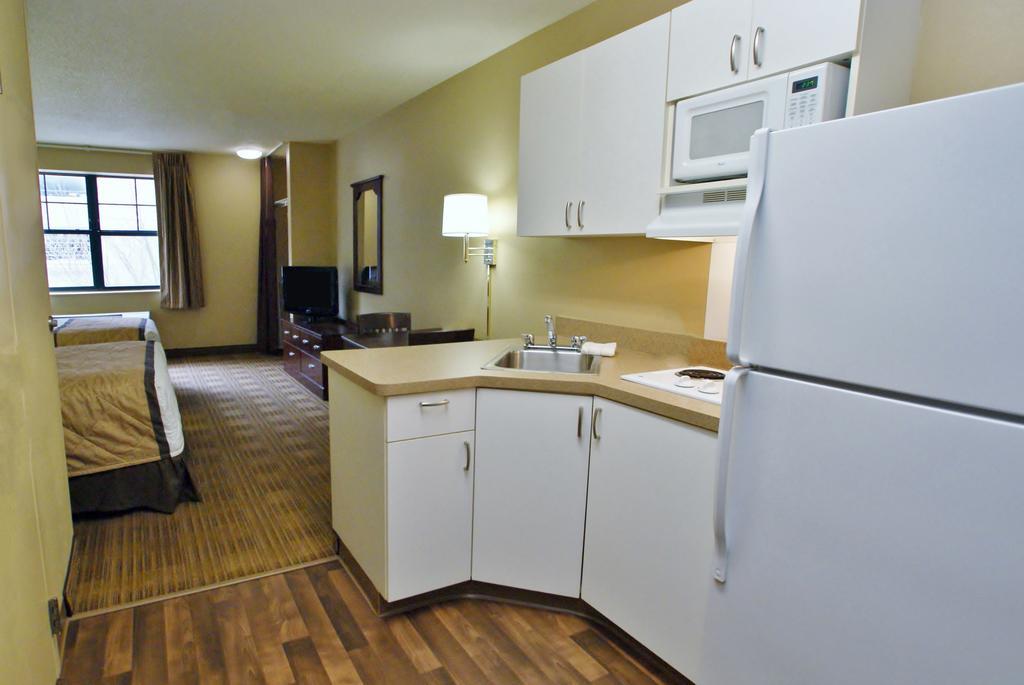 Extended Stay America Suites - Phoenix - Deer Valley Buitenkant foto